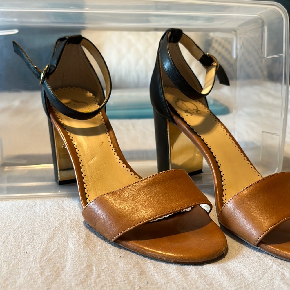 Two Tone C Wonder Ankle Strap Sandals Size 7m